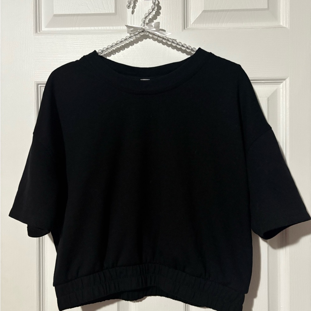 Yogalicious Black Crop Top